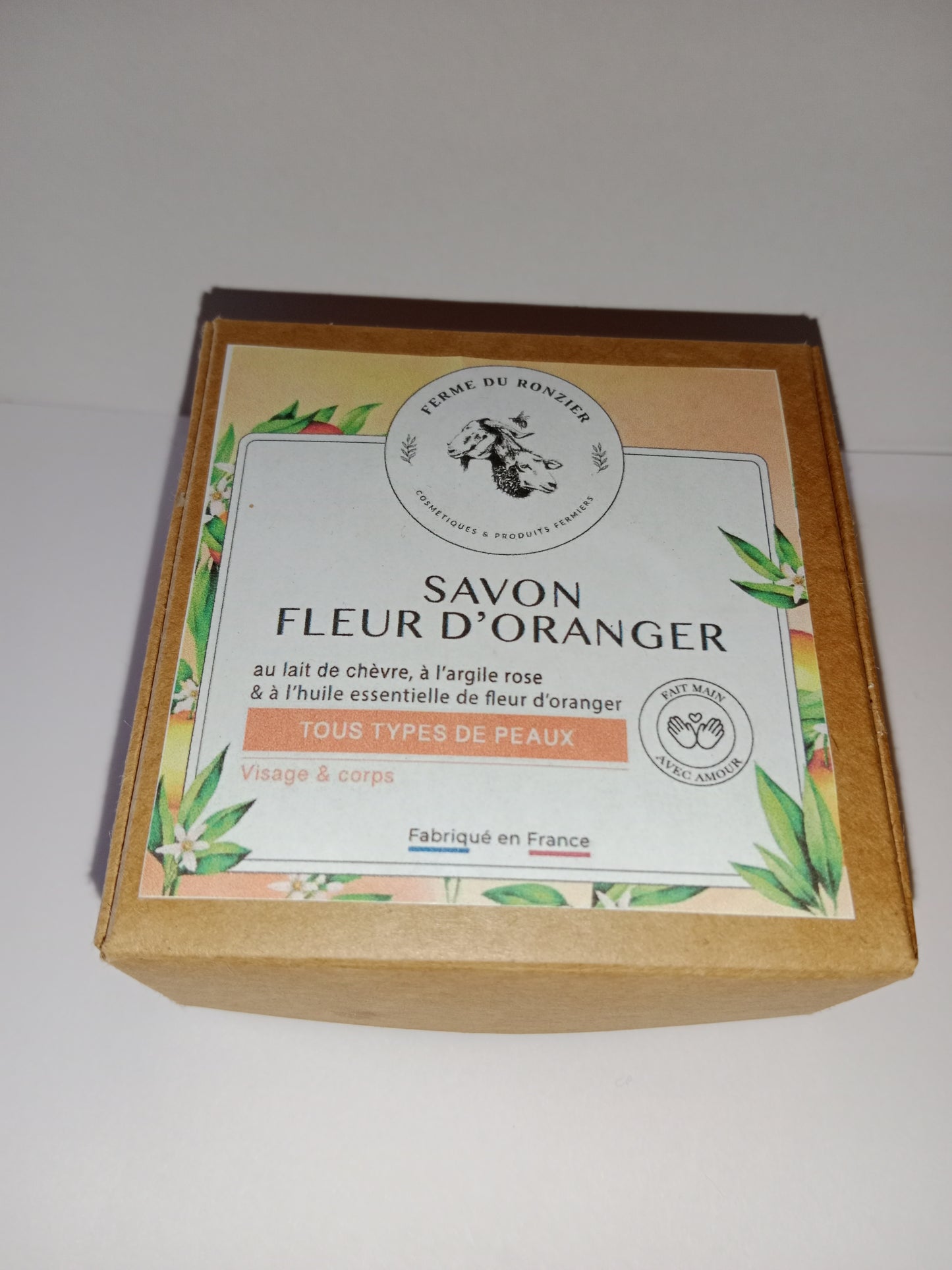 savon au lait de chèvre parfum fleur d'oranger