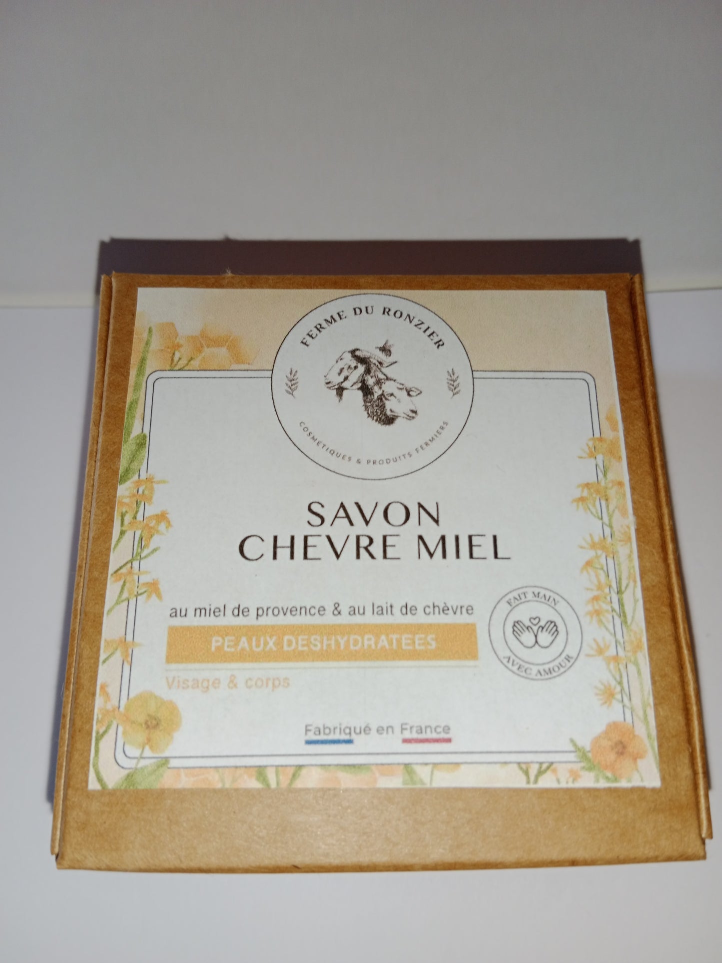 Savon au lait de chèvre et miel